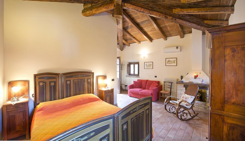 Parco Matildico Di Montalto Hotel Cadelbosco di Sopra Camera foto